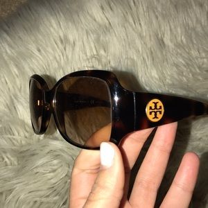 Tortoise Shell Tory Burch Sunglasses (Authentic)